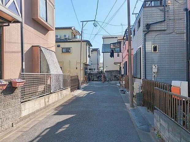 【前面道路含む現地写真】≪内覧以外にも資金計画やライフプランに寄り添ったご提案をいたします♪≫
この街で・この家で暮らしたいと思わせる理由を是非現地でお確かめ下さい。