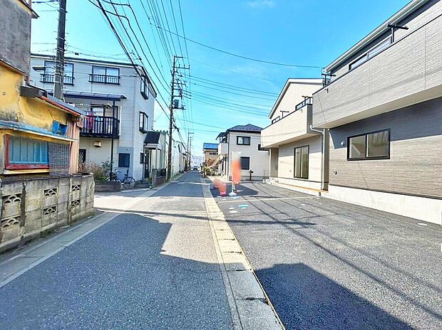 【前面道路含む現地写真】2026.02撮影
【本日ご見学できます♪】◆地震に強い家◆カースペース2台♪防犯カメラ完備♪