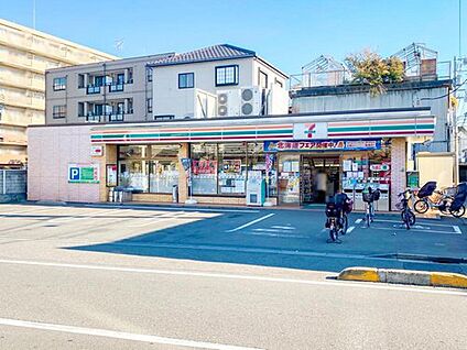セブンイレブン足立梅田2丁目店 600m(徒歩8分)
