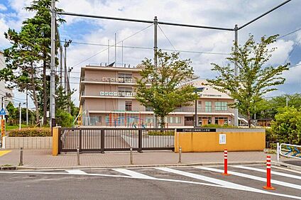 江戸川区立篠崎第三小学校 140ｍ(徒歩2分)