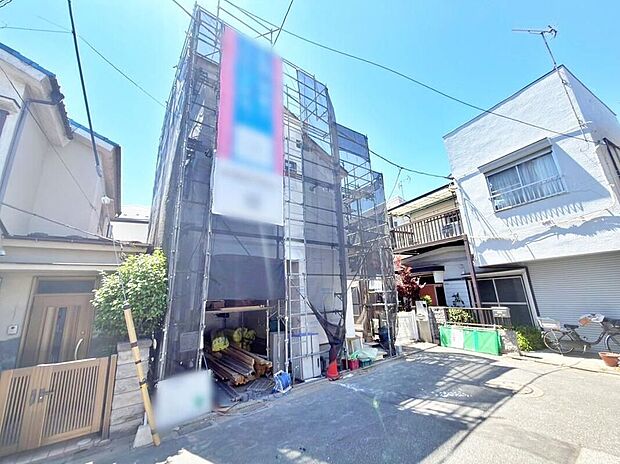 【現地外観写真】この街とこの家で暮らしたくなる魅力が満載。利便性と自然、周辺環境の心地よさは写真や文章では伝えきれません。日々の動線や採光、周辺施設との距離感まで、ぜひ現地でご体感ください。2026.05撮影