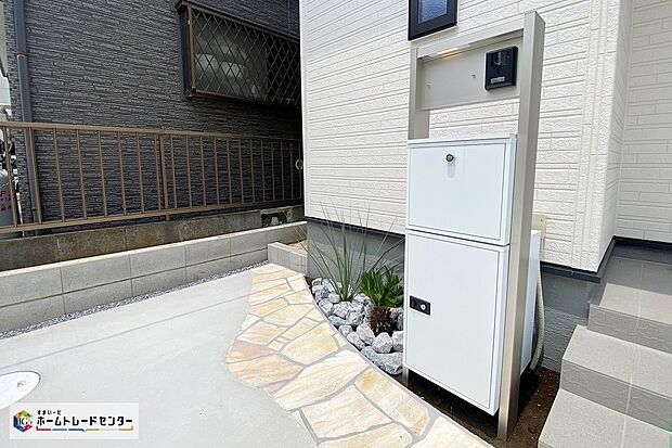【現地外観写真】この街とこの家で暮らしたくなる魅力が満載。利便性と自然、周辺環境の心地よさは写真や文章では伝えきれません。日々の動線や採光、周辺施設との距離感まで、ぜひ現地でご体感ください。現地（2026年6月）撮影