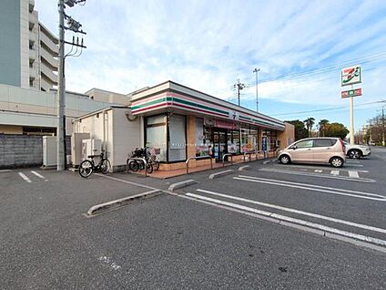 セブンイレブン三郷早稲田4丁目店 400ｍ(徒歩5分)
