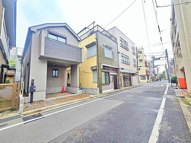 【現地外観写真】≪現地ご案内は便利なネット予約も可能です！お気軽にお問い合わせください♪≫こちらの物件はZEH水準を満たした、省エネ性能に優れた物件です◎