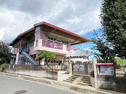 みさと幼稚園 750ｍ(徒歩10分)