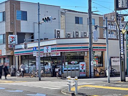 セブンイレブン足立青井駅前店 500ｍ(徒歩7分)