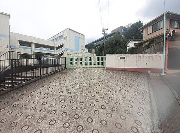 名古屋市立久方中学校まで1300m