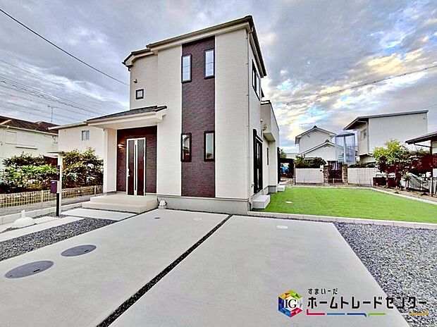 守山区中志段味7期、限定1棟
完成済み物件につき、ご見学可能♪
ぜひ現地にて、実際の建物・街並み・日当たり等ご確認下さい!
お問い合わせはお気軽に♪