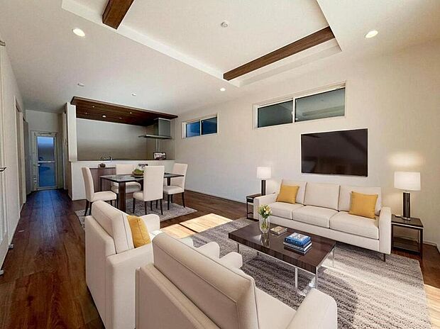 ２号棟
陽光ふりそそぐ明るい１８帖の広々としたリビング。
開放感抜群な折上天井仕様です♪
対面式キッチンは、家事をしながら家族の様子が一目でわかる安心＆便利設備♪
※家具をCGで加工しています。