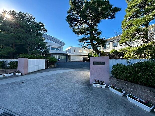 刈谷市立小垣江小学校まで400m