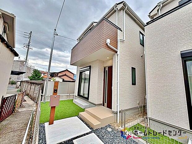 【 現地外観写真】春日井市妙慶町二丁目、全3棟(写真1号棟)
長くお住まいいただくお家、住み始めの快適さや豊かさはもちろん、未来まで考えた家づくりをめざしています。