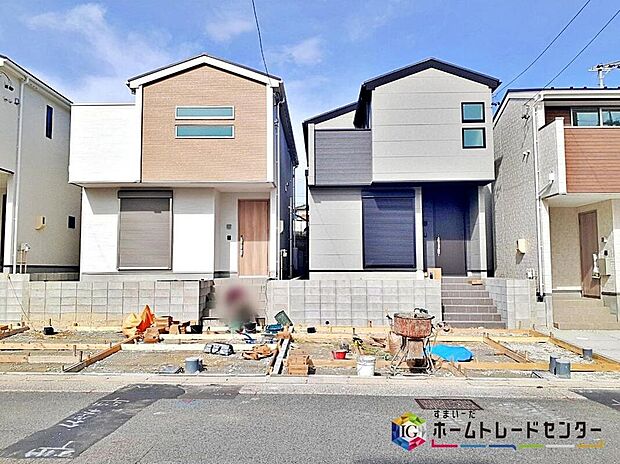 【現地外観写真】緑区鳴丘3丁目、全6棟(写真3・4号棟)
長くお住まいいただくお家、住み始めの快適さや豊かさはもちろん、未来まで考えた家づくりをめざしています。