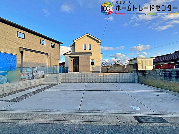 【現地外観写真】守山区大森北4期、全2棟(写真B号棟)
ご好評につき残り1棟!
堂々完成しました☆ご見学可能です♪
ぜひ現地にて、実際の建物・街並み・日当たり等ご確認下さい!
お問い合わせはお気軽に♪