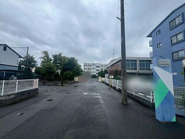 小牧市立応時中学校（約1,312m）