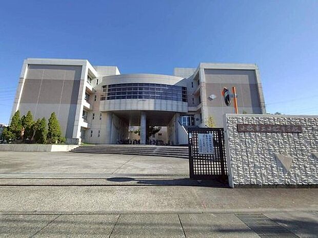 小牧市立小牧中学校（約1,500m）