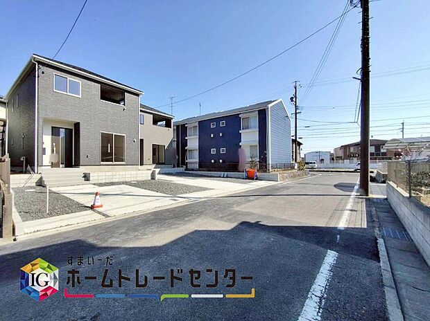 【前面道路含む現地写真】名鉄瀬戸線「三郷」駅まで徒歩14分、小学校まで徒歩5分と、通勤・通学にも便利な立地です！
お子様にも安心の距離ですね♪