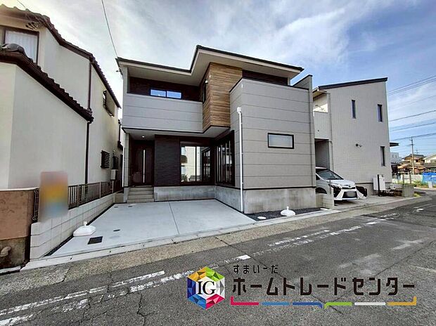 【現地外観写真】建物完成しておりますので、室内ご内覧いただけます♪