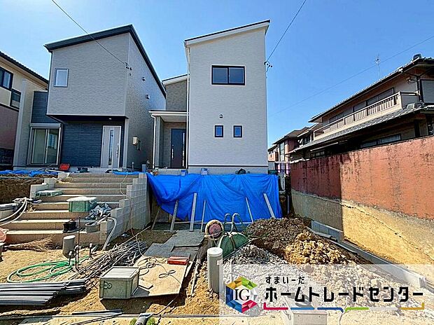 【現地外観写真】小牧市久保一色第１期　全２棟（写真１号棟）
堂々完成しました☆
同じものは２つとない「夢のマイホーム」との出会いが待っているかもしれません♪お気軽にお問い合わせ下さい♪