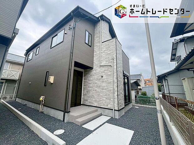 【現地外観写真】幼稚園や小・中学校が徒歩10分圏内!お子様の通園・通学も近くて安心の住環境です。