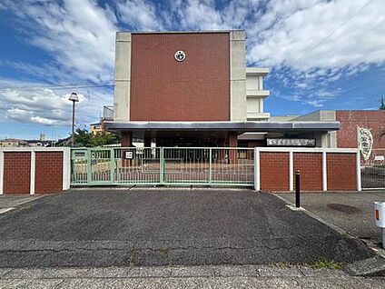 名古屋市立西城小学校 480m(徒歩6分)