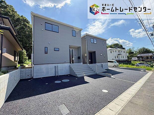 【現地外観写真】新築ならではの美しい外観が魅力の住まい。
すっきりとしたデザインで、長く愛着を持って暮らせそうです。