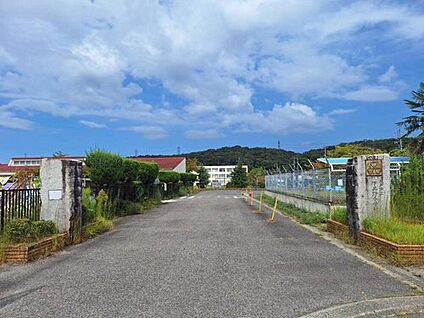 瀬戸市立下品野小学校 1400ｍ(徒歩18分)