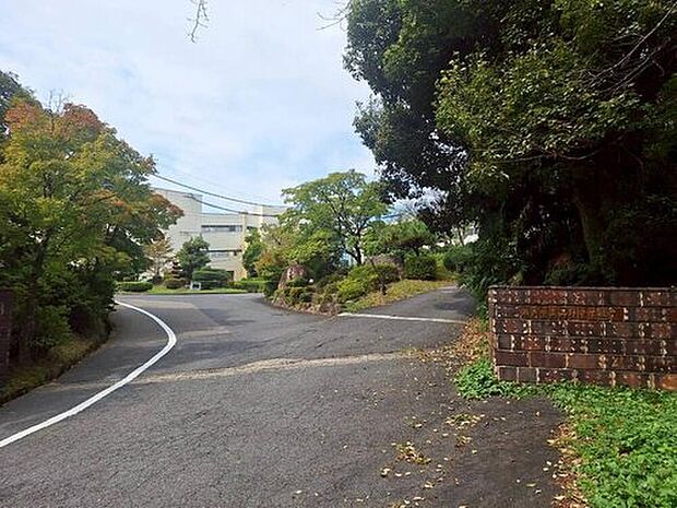 瀬戸市立品野中学校（約2,400m）