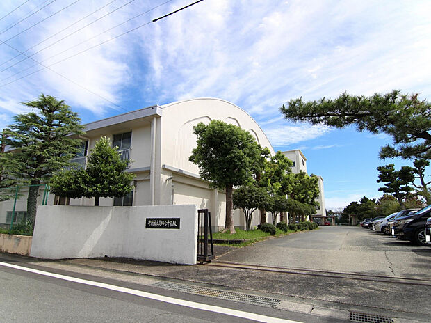 高師台中学校（約1,400m）