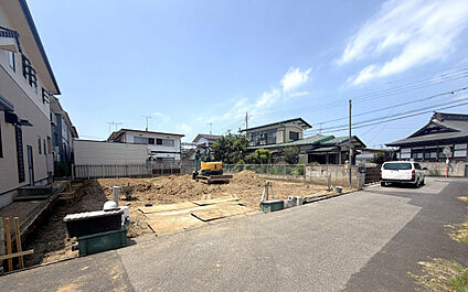 販売現地