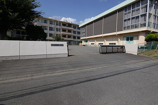 取手第一中学校（約793m）