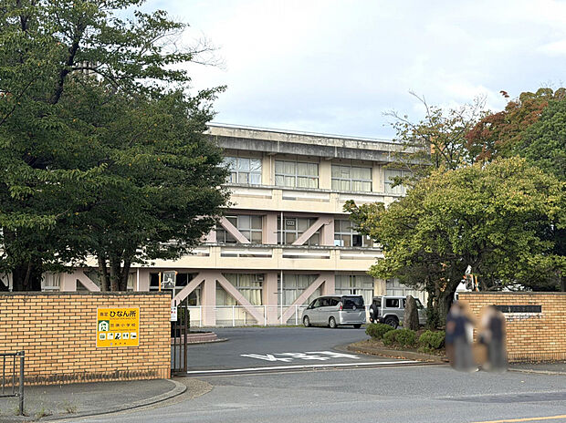 笠原小学校（約782m）