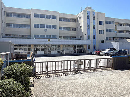 流山北小学校 203m