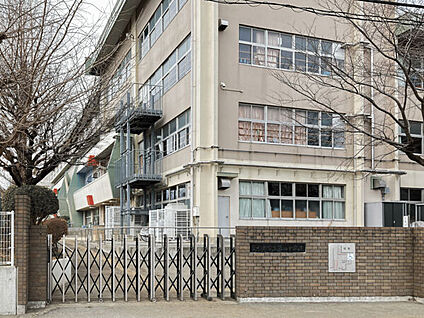 国分寺市立第四中学校 1784m