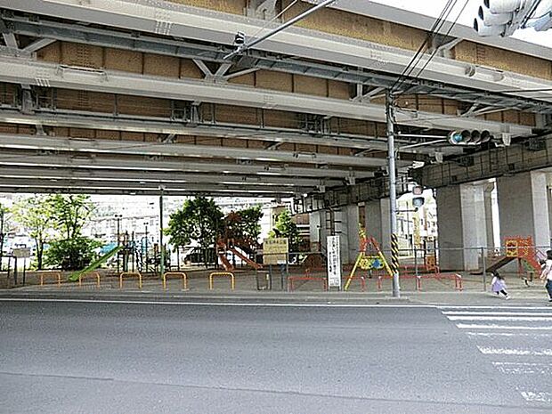 東名神木公園(約204m)