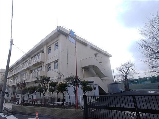 横浜市立宮田中学校（約438m）