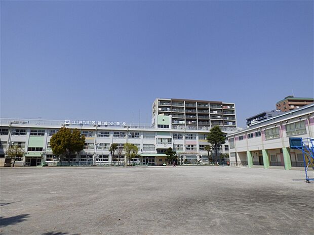 江戸川区立篠崎小学校(約617m)