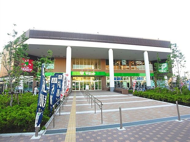 サミットストア横浜岡野店（約318m）