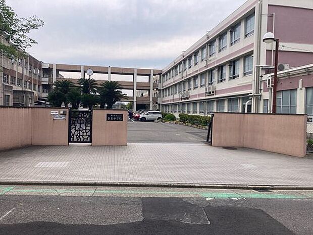 名古屋市立長良中学校（約3,285m）