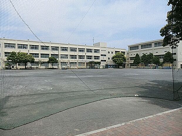 横浜市立東中田小学校(約716m)