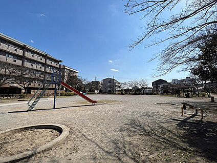 南流山２号公園 539m