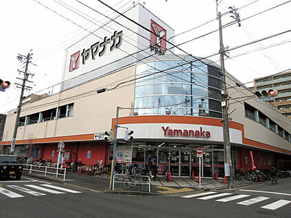 ヤマナカ松原店 60m