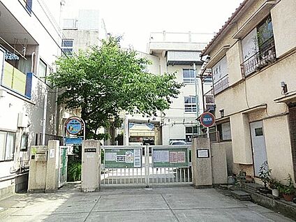 足立区立栗原小学校 659m