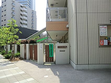 スターツケアサービス西新井きらきら保育園 719m