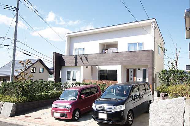 【横シャープなシンプルモダン】当社施工事例：お客様の自由に設計することが出来ます。