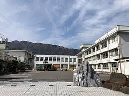 養老町立高田中学校 2628m(徒歩33分)