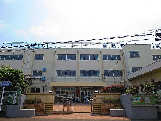 世田谷区立弦巻小学校（約448m）