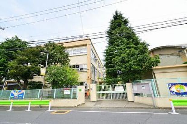 杉並区立桃井第四小学校(約449m)