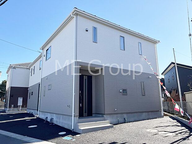 ◆1号棟◆～Exterior～　首都圏で憧れのスローライフ♪緑に囲まれた土地は都会の喧騒を忘れられそう。四季を通じて自然と触れ合えるスポットが周辺には盛りだくさん！住みたくなる家。暮らしたい町。