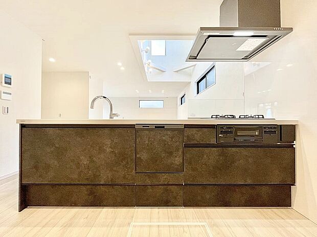 毎日使うキッチンだから、使いやすさ＆お手入れのしやすさにこだわりました。