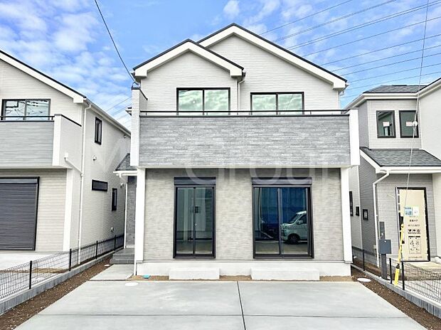 ◆C号棟◆～Exterior～　首都圏で憧れのスローライフ♪緑に囲まれた土地は都会の喧騒を忘れられそう。四季を通じて自然と触れ合えるスポットが周辺には盛りだくさん！住みたくなる家。暮らしたい町。